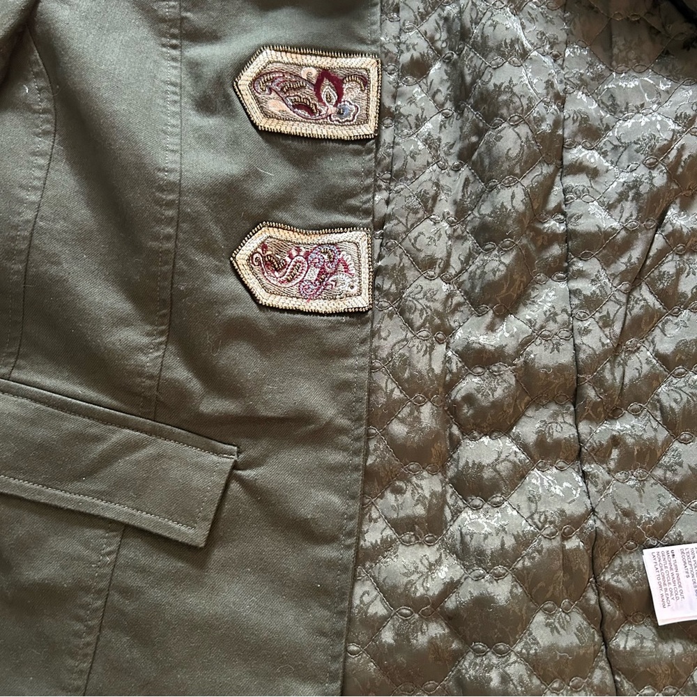 Chico’s Military-Style Embroidered Jacket – Size 0 - Picture 9 of 11